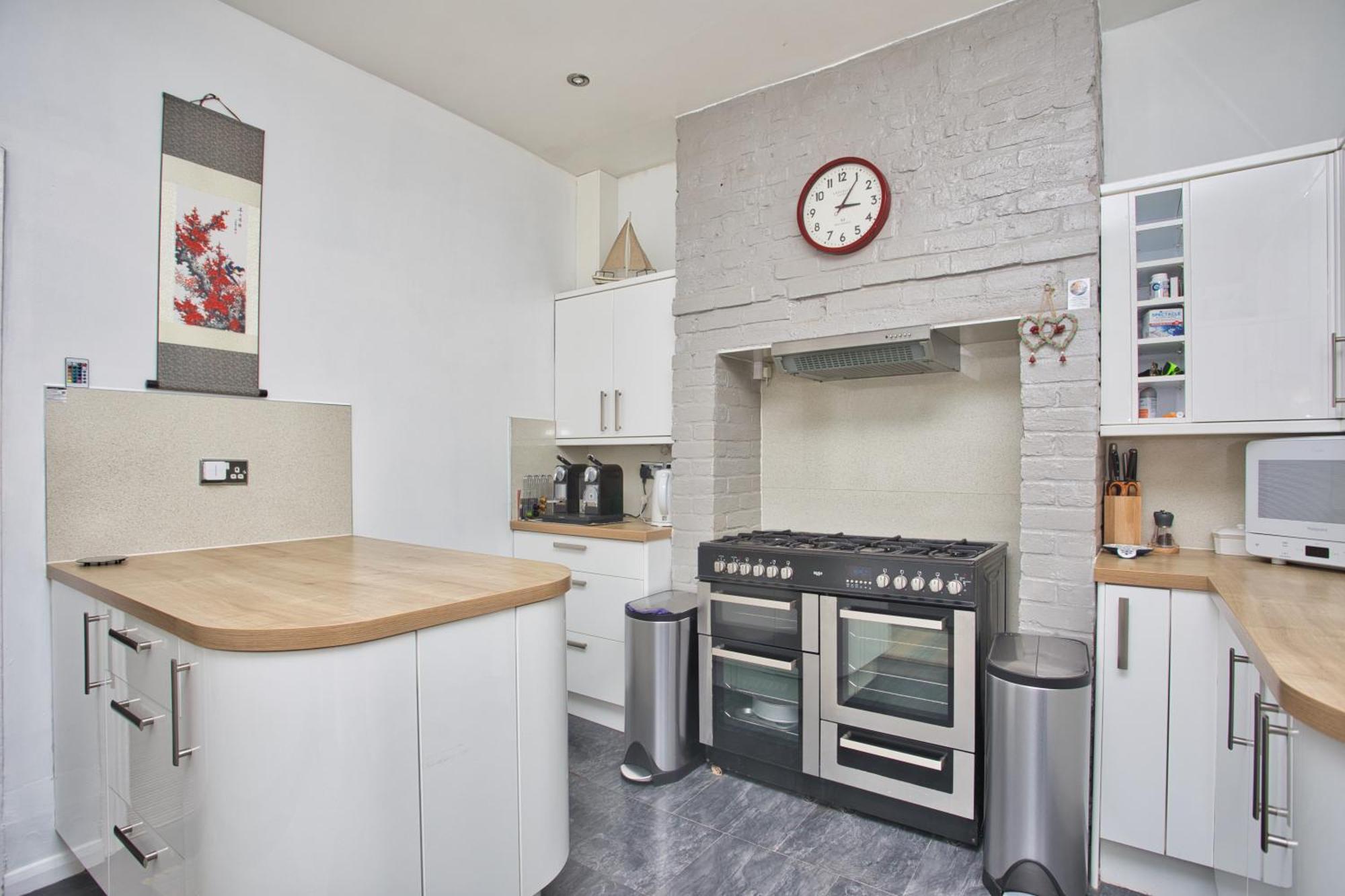Spacious Seaside Escape In The Heart Of Deal, 4 Mins From The Beach Buitenkant foto